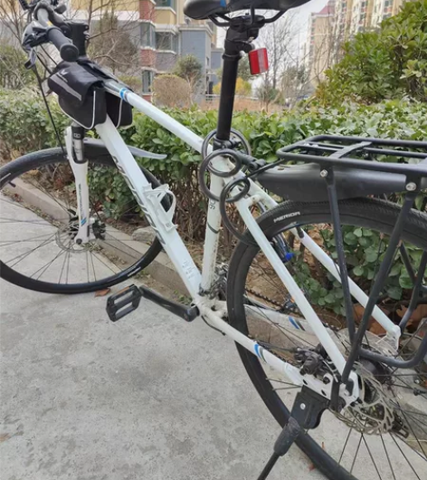 出一辆美利达自行车，9成新，有购买时的发票...