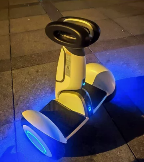 全新未拆升级款平衡车，小米同款平衡车9号p...