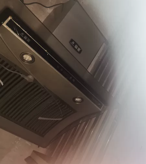 急出台二手火王侧吸除油烟机，很重，使用前最...