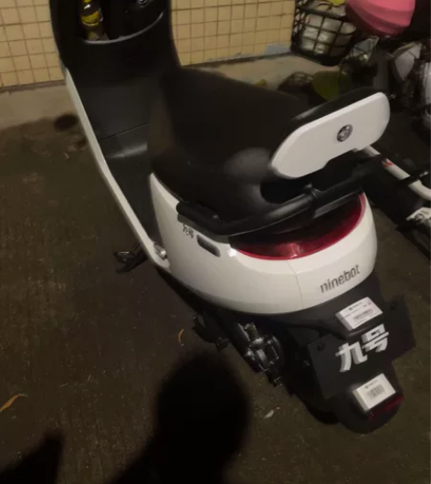 九号E80c 跟官网一样 感兴趣的话点“我...