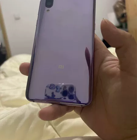 小米9备用机。无锁 8+128高配。就屏幕...