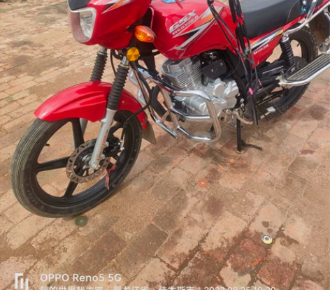 本人出售铃木摩托车一台，2022年今年购买...