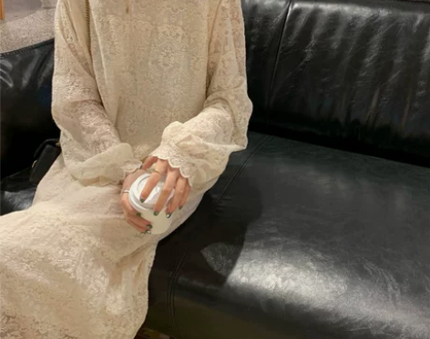 大码女装秋装胖mm减龄显瘦秋款蕾丝连衣裙法...