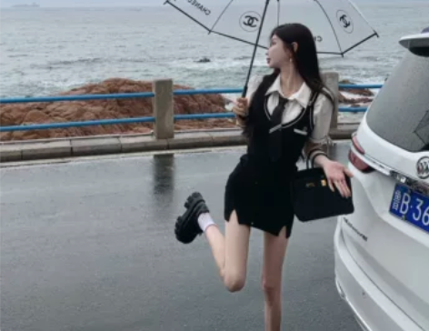 JOEY【小白兔出逃】2022早秋女辣妹套...