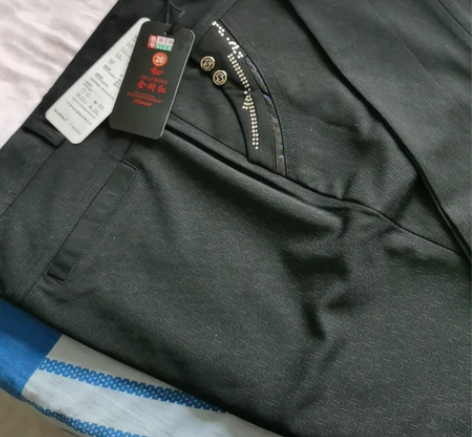 女式休闲裤 腰围2尺5，裤長3尺。 感兴趣...