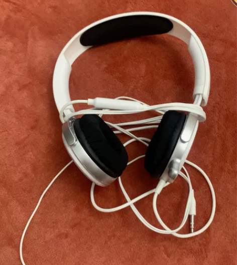 飞利浦耳机 SHB7110 几乎全新，没有...