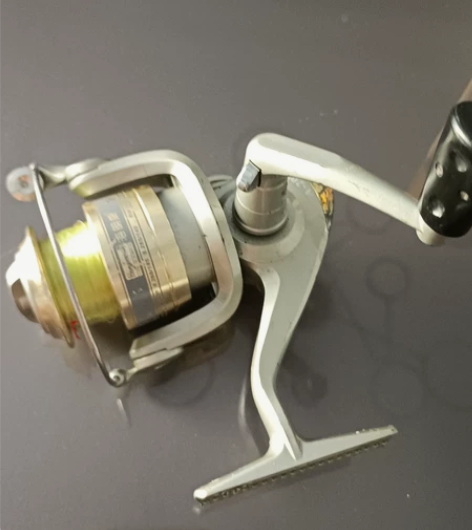 单出一个海明威2000型纺车轮，出线顺畅，...