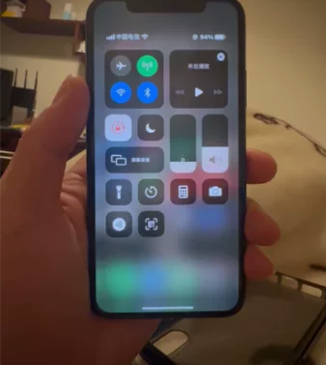 iPhonex 256G美版，换过一次电池...