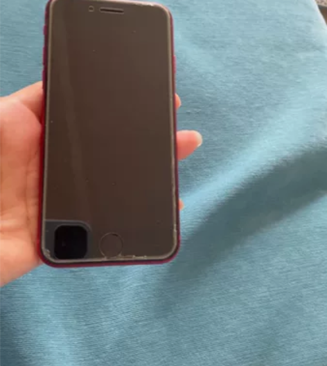 自用苹果8，国行，64G 感兴趣的话点“我...