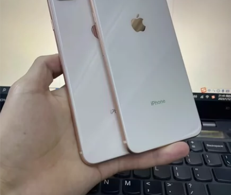 iPhone 8/8p 游戏机 学生党上班...