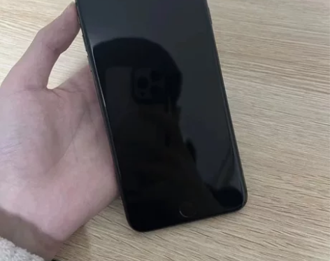iPhone 8 Plus 64G 美版有...