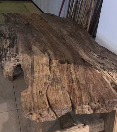 老木头、香樟木特色茶桌 厚实有年代感、闲静...