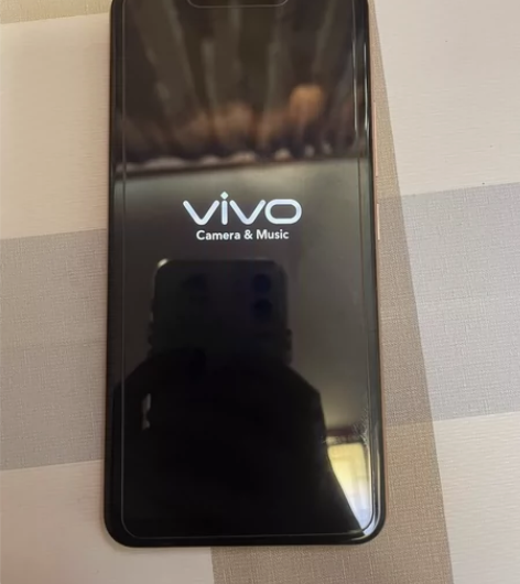 vivo Y81 成色很不错没有修过 有什...