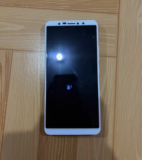 Vivo X20A，高通660，换过一次外...