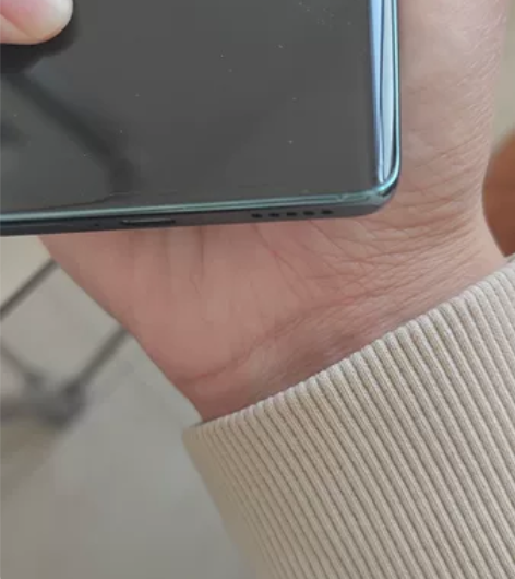 荣耀x40 8+128 小磕碰。 11.2...