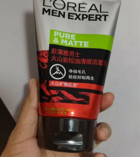 全新未拆，欧莱雅男士洗面奶火山泥控油清痘毛...