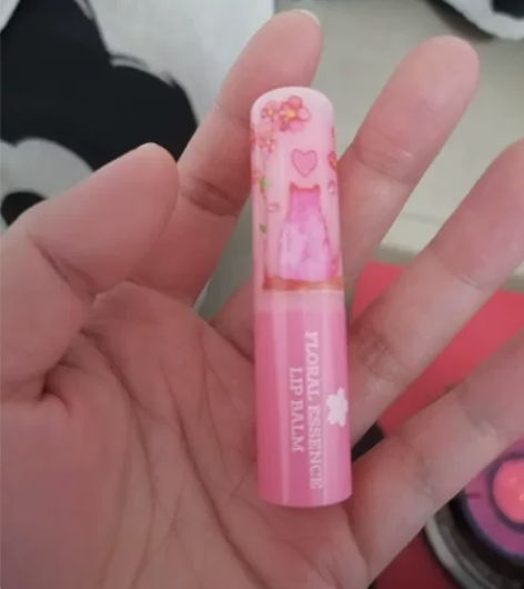 冰点润唇膏 感兴趣的话点“我想要”和我私聊...