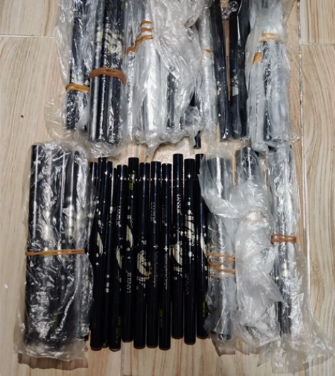 兰 瑟全新品牌产品，三色眉笔，眉粉，眉刷，...