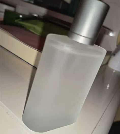 男士香水 感兴趣的话点“我想要”和我私聊吧～