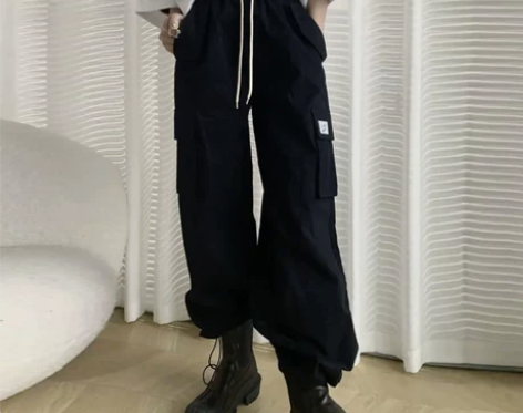 CAYLA休闲工装束脚裤子,小红书各大博主...