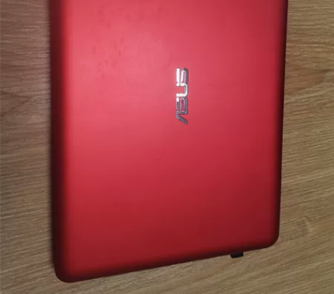 华硕E402S轻薄本,办公看电影还行。游戏...