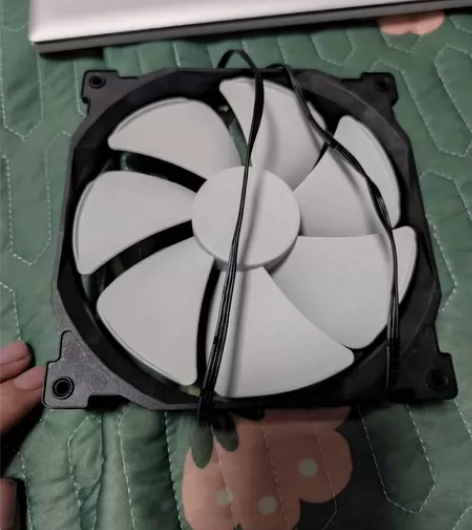 追风者12cm机箱散热风扇 普通风扇,没有...