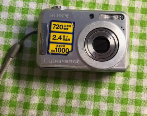 sony s700 需要安装五号电池 没有...