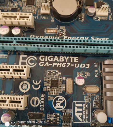 电脑主板，英特尔的 型号自己看吧，78元包...