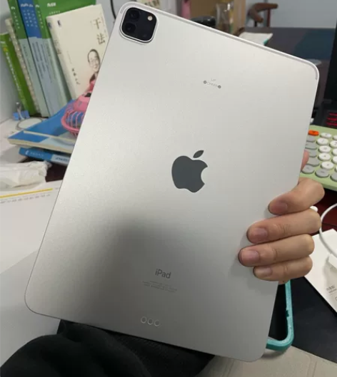 iPad 2021 pro 处理器M1的芯...