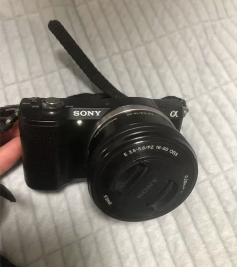 Sony微单，原镜头，九八成新，用过几次，...