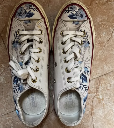 匡威低帮帆布鞋 19年11月京东购买39码...