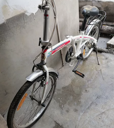 京东购入，永久折叠自行车20寸7速，用得很...