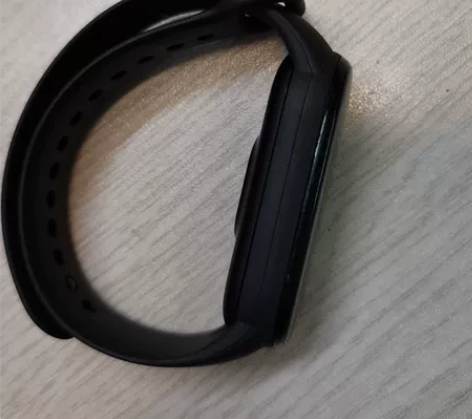 小米手环六 自用闲置 有充电器，送一个膜 ...