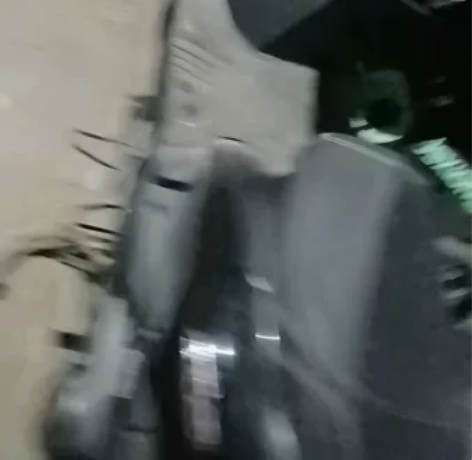 手续齐全就是挂不了牌。 感兴趣的话点“我想...