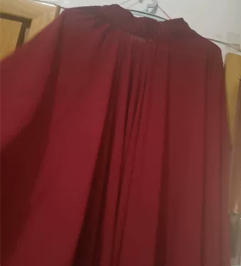 跳舞大摆裙，720度，深红色，全新，裙子长...