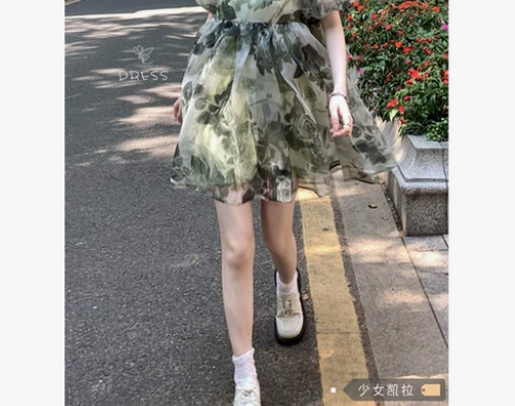 绿色泡泡袖碎花连衣裙女装夏季2022年新款...