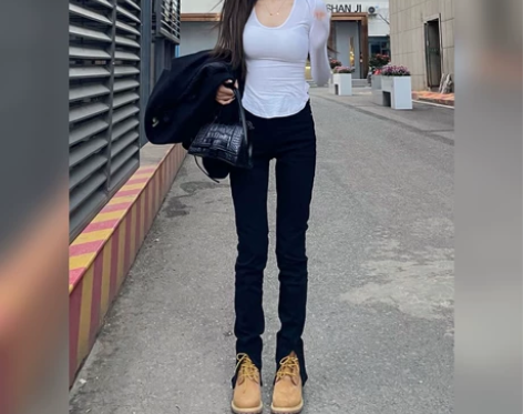 【国庆价】美式微喇牛仔裤女高腰显瘦直筒黑色...