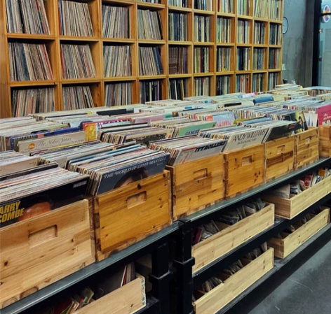 黑胶唱片店没开了 闲置二手原版国外黑胶唱片...