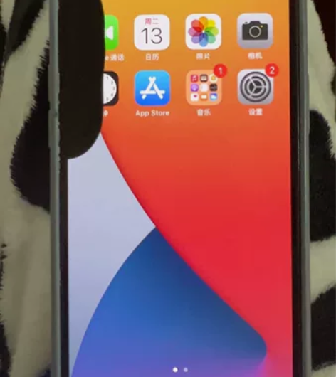 iphone X 屏幕需自换 但不影响功能...