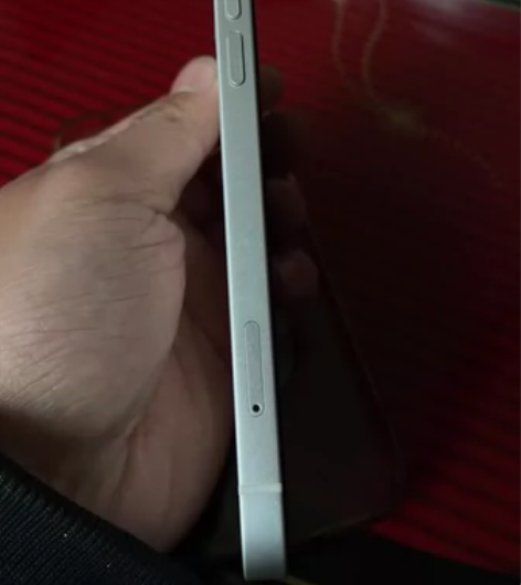 Apple/苹果 iPhone 12自用一...