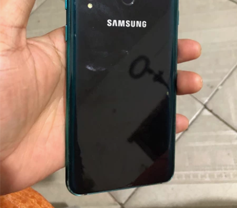 三星a8s高配8+128压过盖板其他原装无...