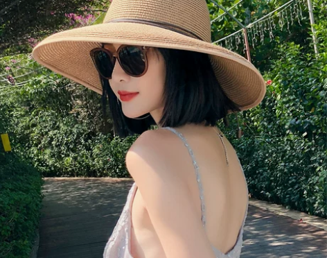 太阳帽子女夏天遮阳草帽休闲沙滩帽出游优雅防...