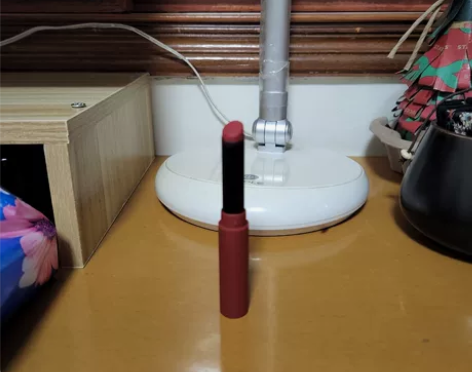 3CE 口红 Fluffy Red 红丝绒...