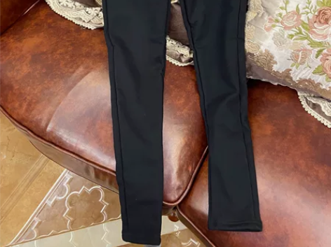 清理闲置，出一条小猫裤子，小黑裤，加绒的，...
