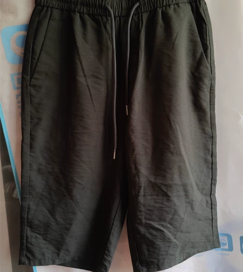 男士短裤，专柜购买。尺码M，实测腰围70没...