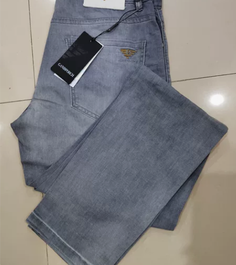 全新正品阿玛尼牛仔裤男士春秋修身弹力小直筒...