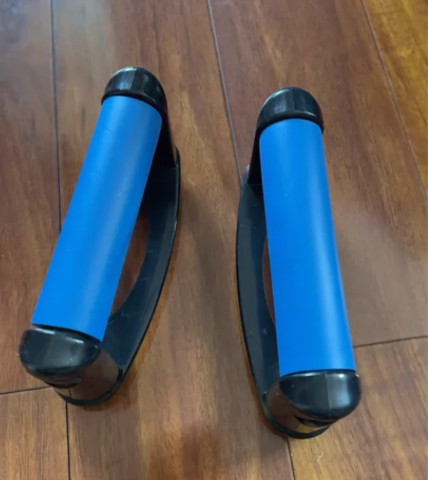 俯卧撑稳定支撑器，99新 感兴趣的话点“我...