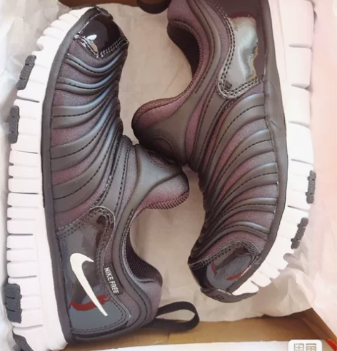 全新正品耐克nike毛毛虫1Y32码13C...