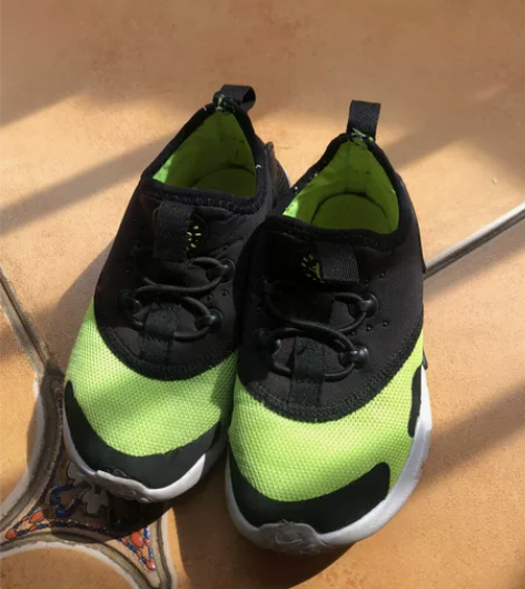 耐克儿童运动鞋跑鞋 正品 专卖店购买 不是...