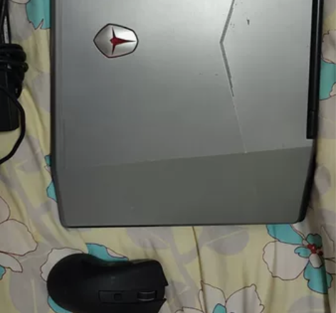 雷神911M游戏本，i7 7700CPU，...
